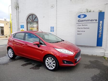 FORD FIESTA 1.0 T EcoBoost Titanium