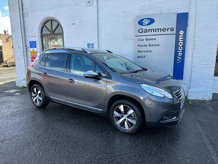 PEUGEOT 2008 1.2 PureTech Allure