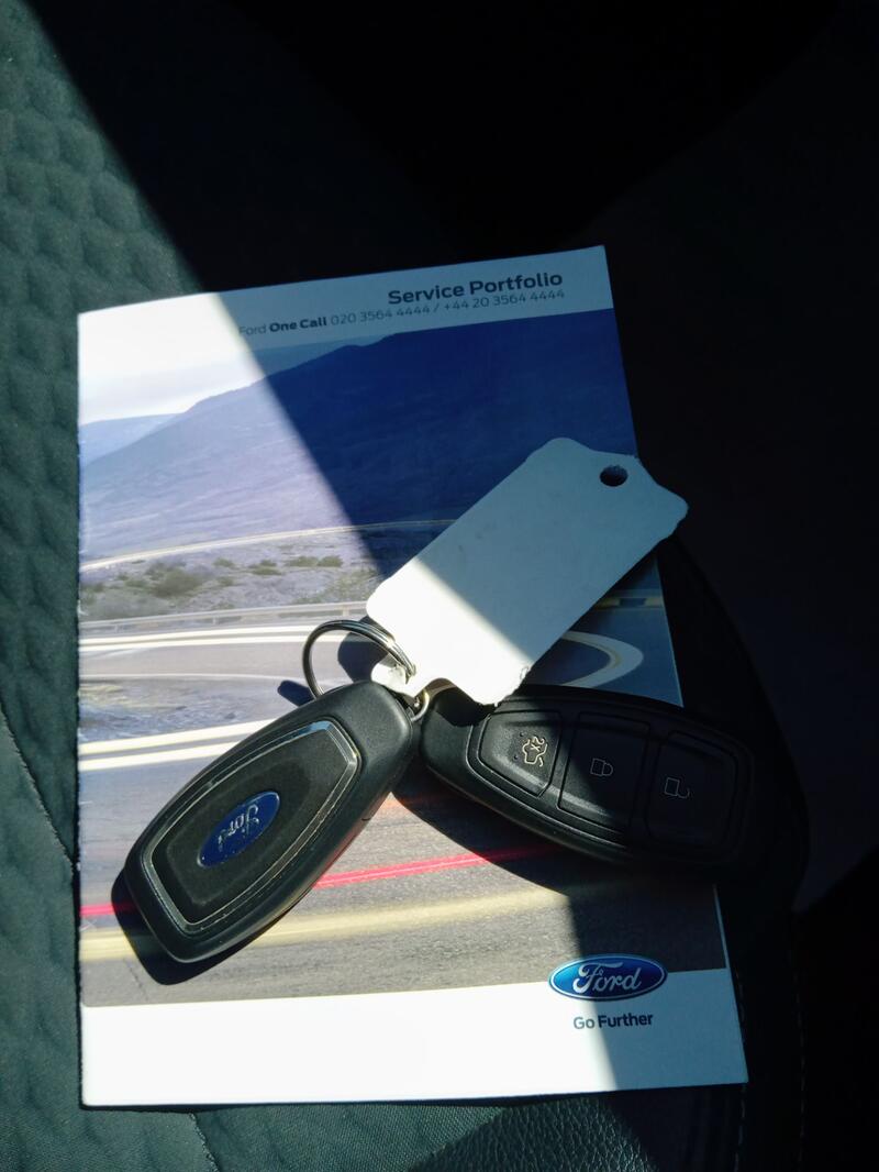 FORD FOCUS