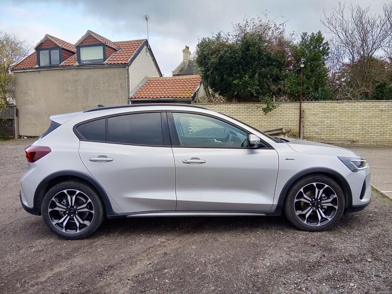 FORD FOCUS