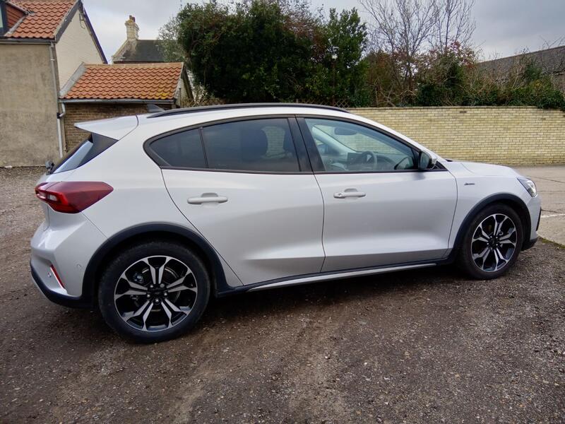 FORD FOCUS