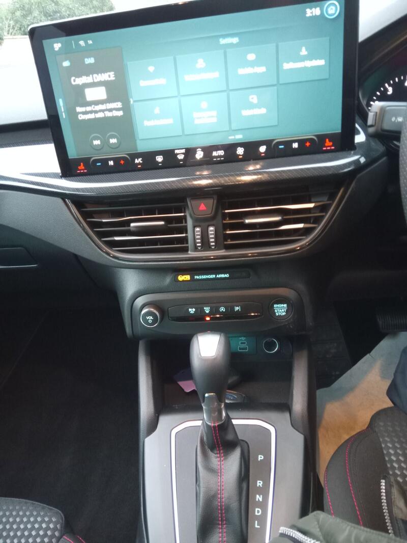 FORD FOCUS