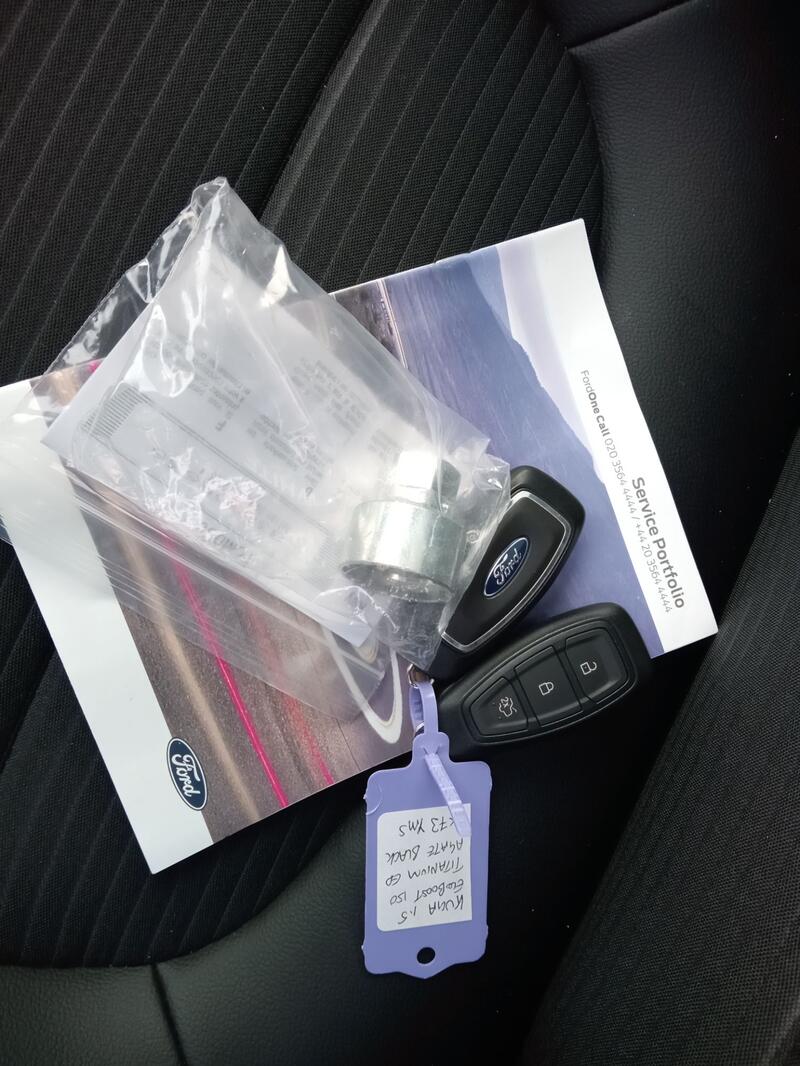 FORD KUGA