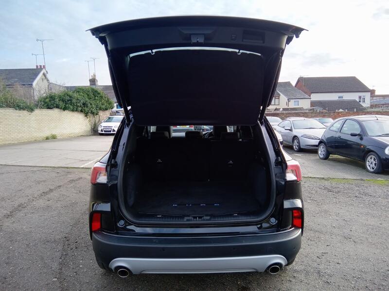 FORD KUGA