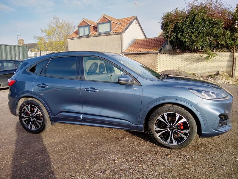 FORD KUGA