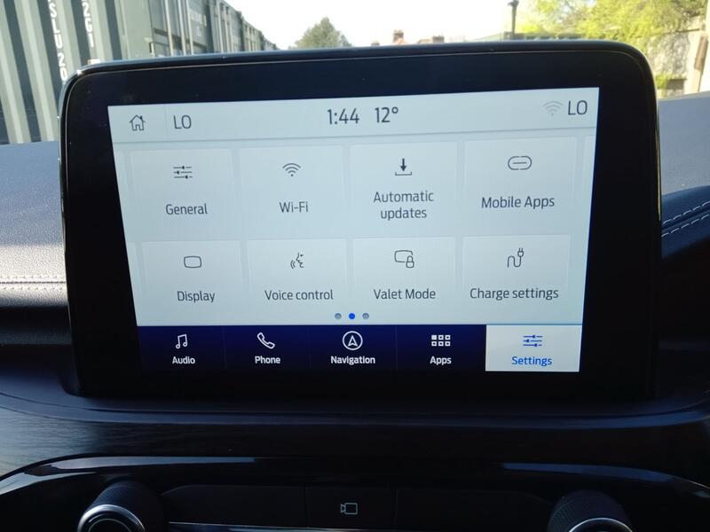 FORD KUGA