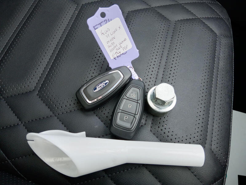 FORD FOCUS