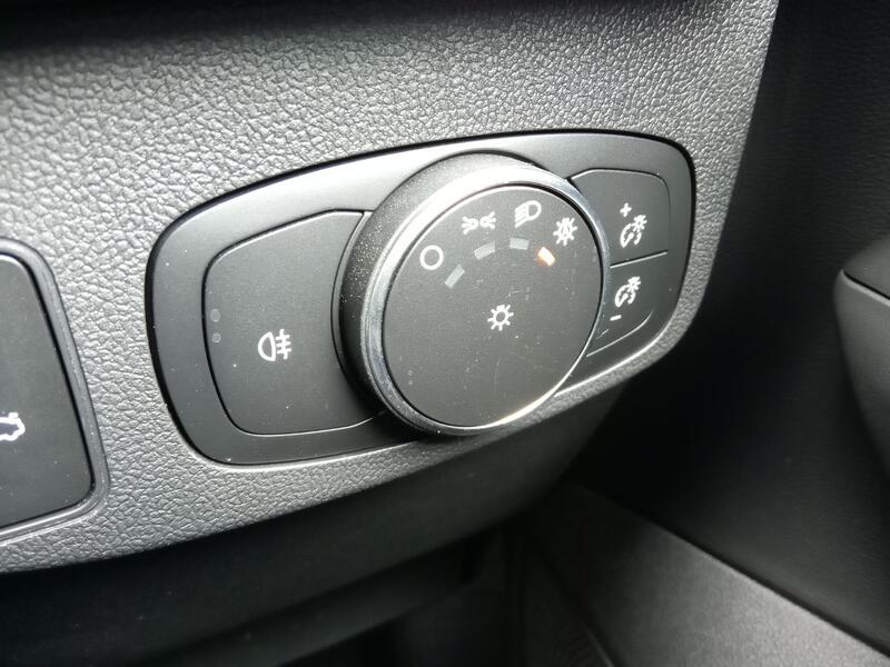 FORD FOCUS